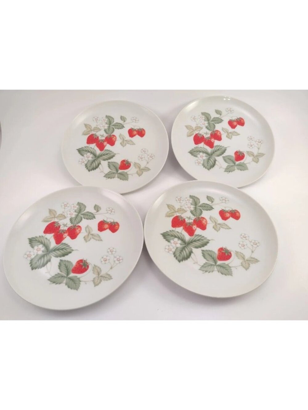 Horchow Strawberry Salad Plates Set Of 4 Vintage Spring Summer Fruit Garden